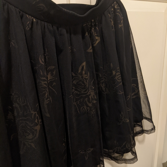 Material girl metallic floral skirt - Picture 2 of 5